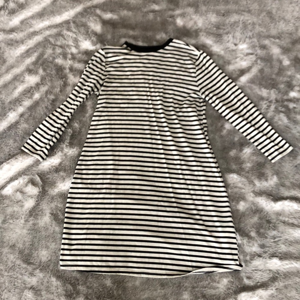 Black and White Stripped Long Sleeve Dress